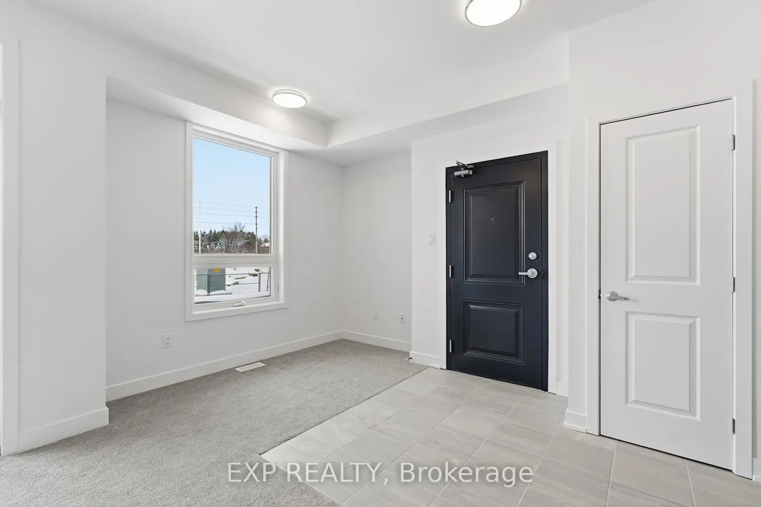 Additional image 9 of 1007 Silhouette Private