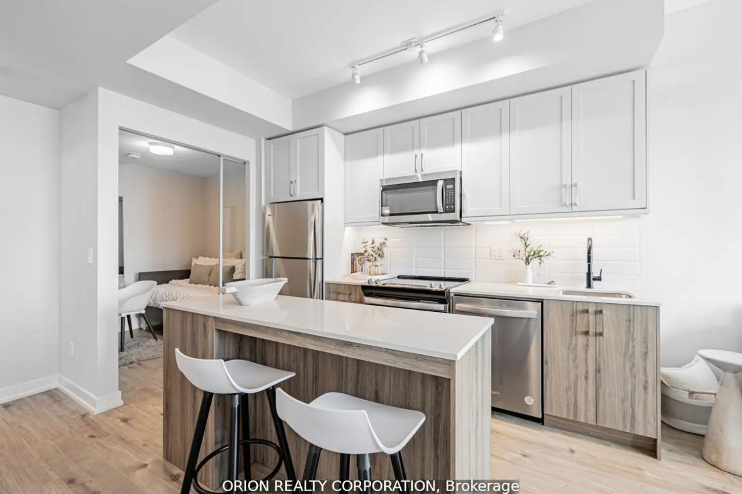 Additional image 9 of 201 Brock Street 215