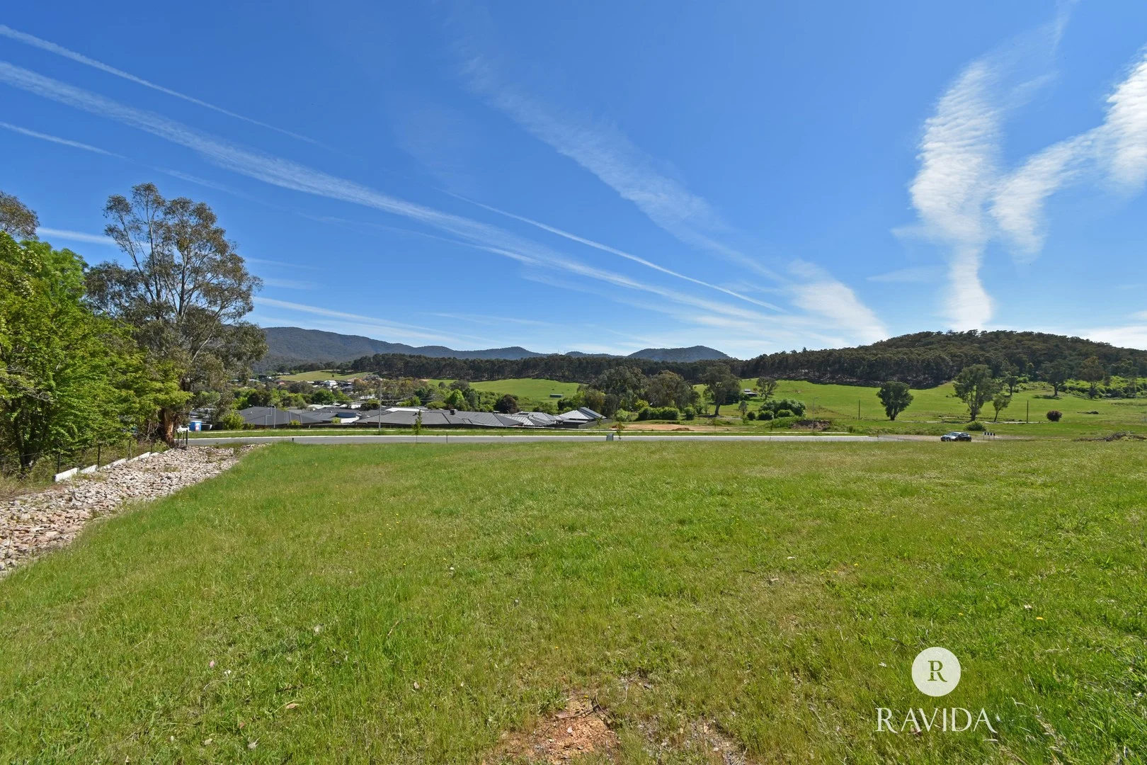 16 WASHINGTON PARADE, Myrtleford VIC 3737