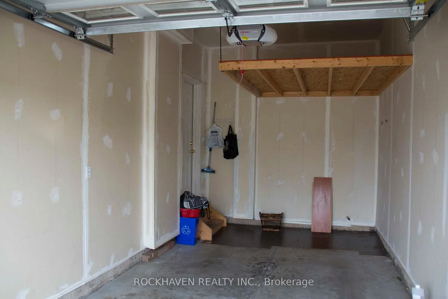 Additional image 15 of 108 Marina Point Crescent