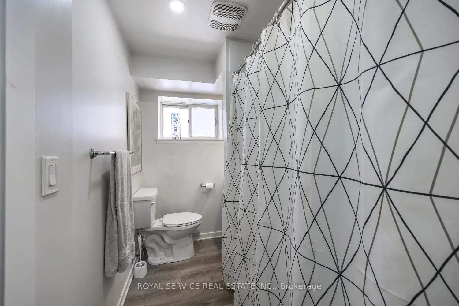 Additional image 11 of 13 Creek Street