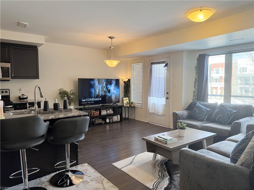Additional image 2 of 922 Apple Hill Lane, Kitchener, ON, N2R 0L7