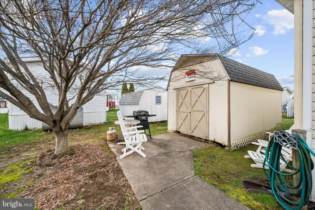 87 Joyce Drive, Wilmington, DE 19808