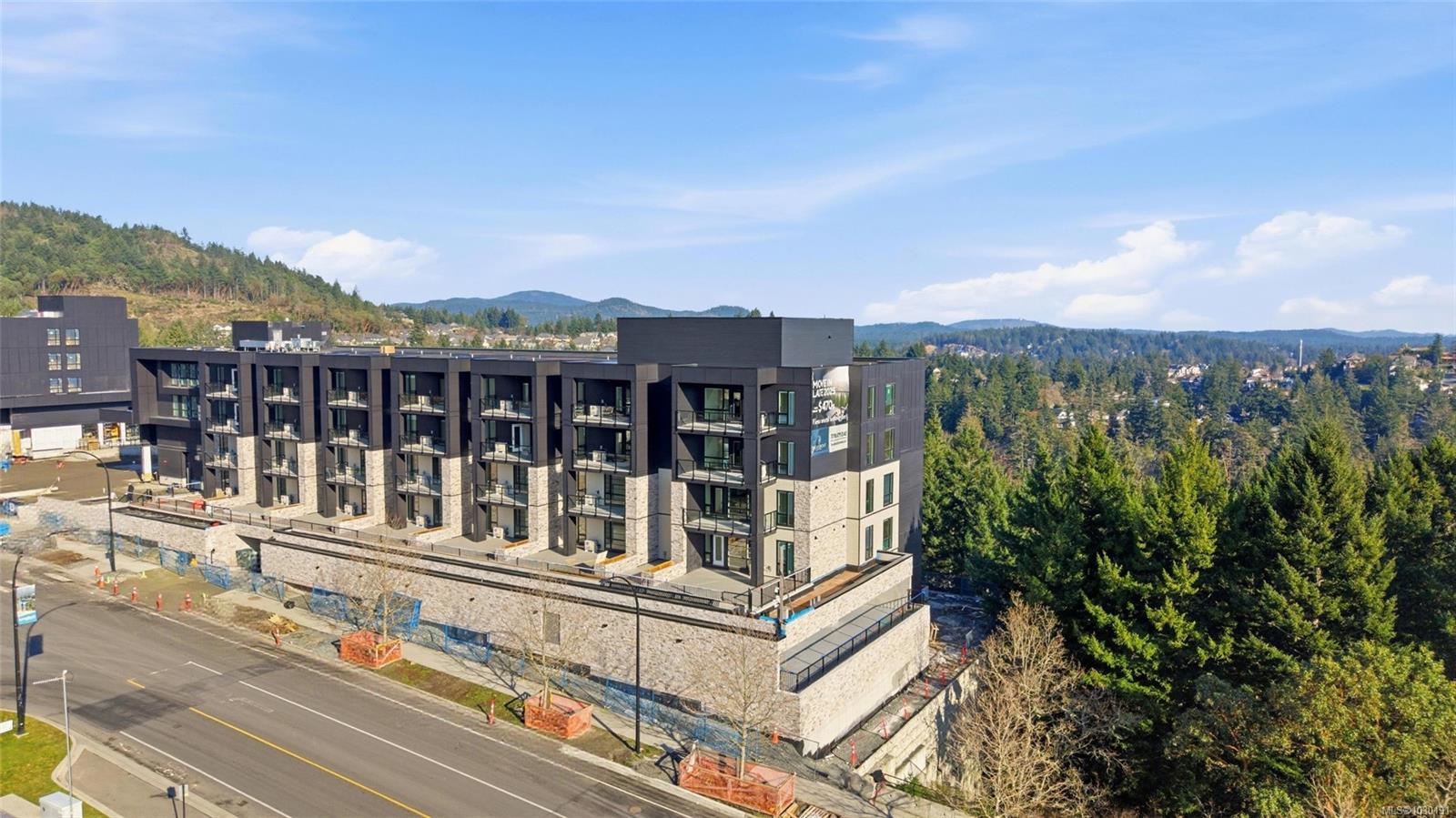 Additional image 4 of 304-2341 Bear Mountain Parkway, Langford, BC, V9B 6V1