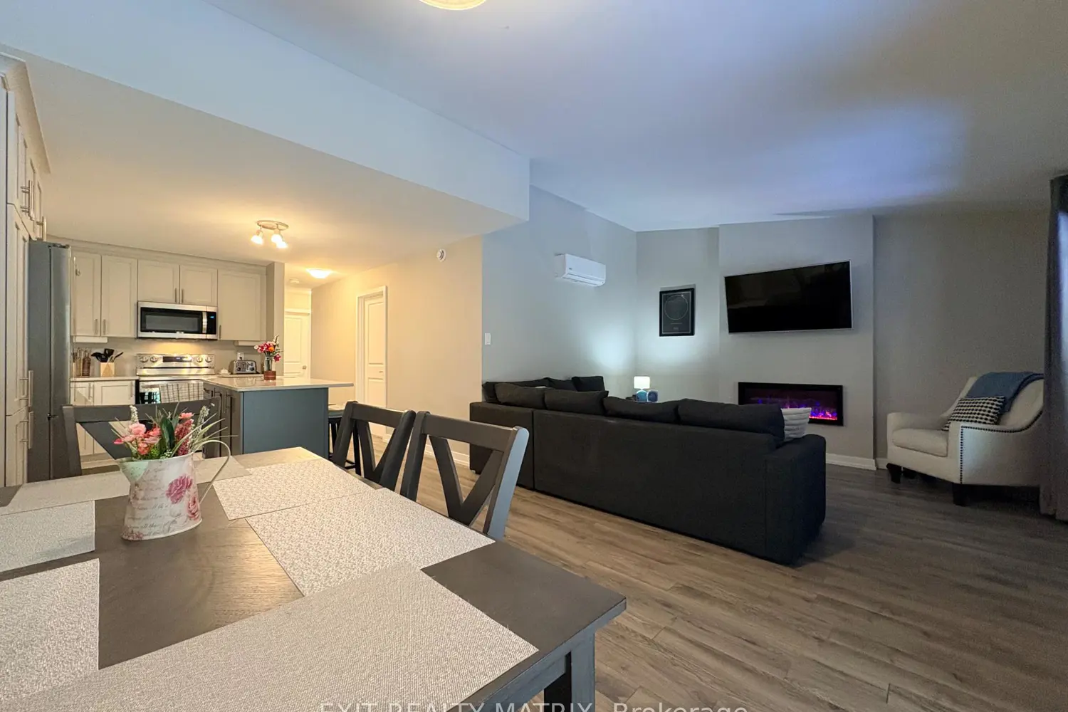 Additional image 3 of 83 St Moritz Trail 207