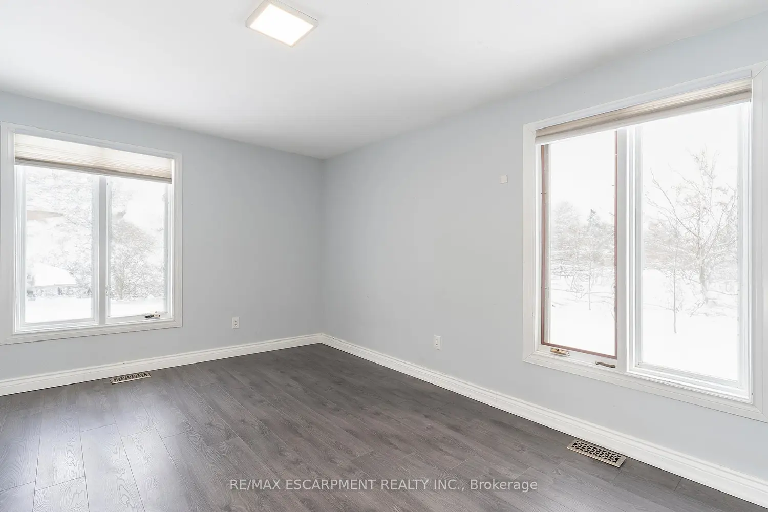 Additional image 11 of 2448 Wilson Street