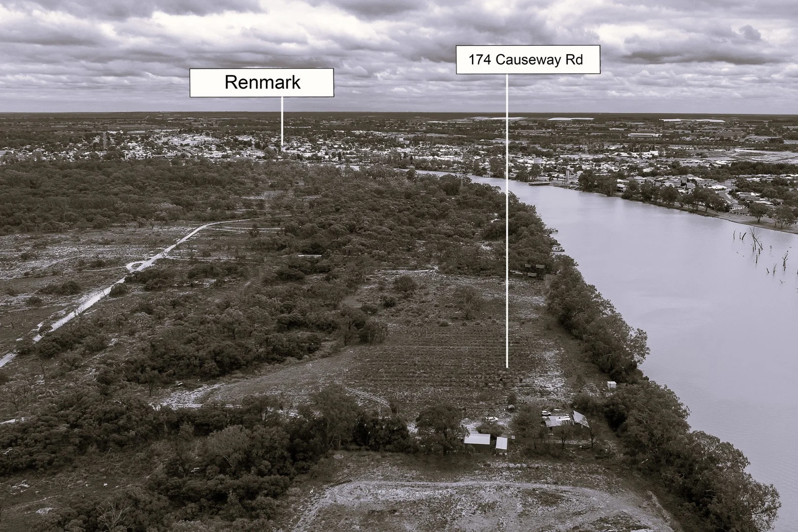 174 Causeway Road, Paringa SA 5340