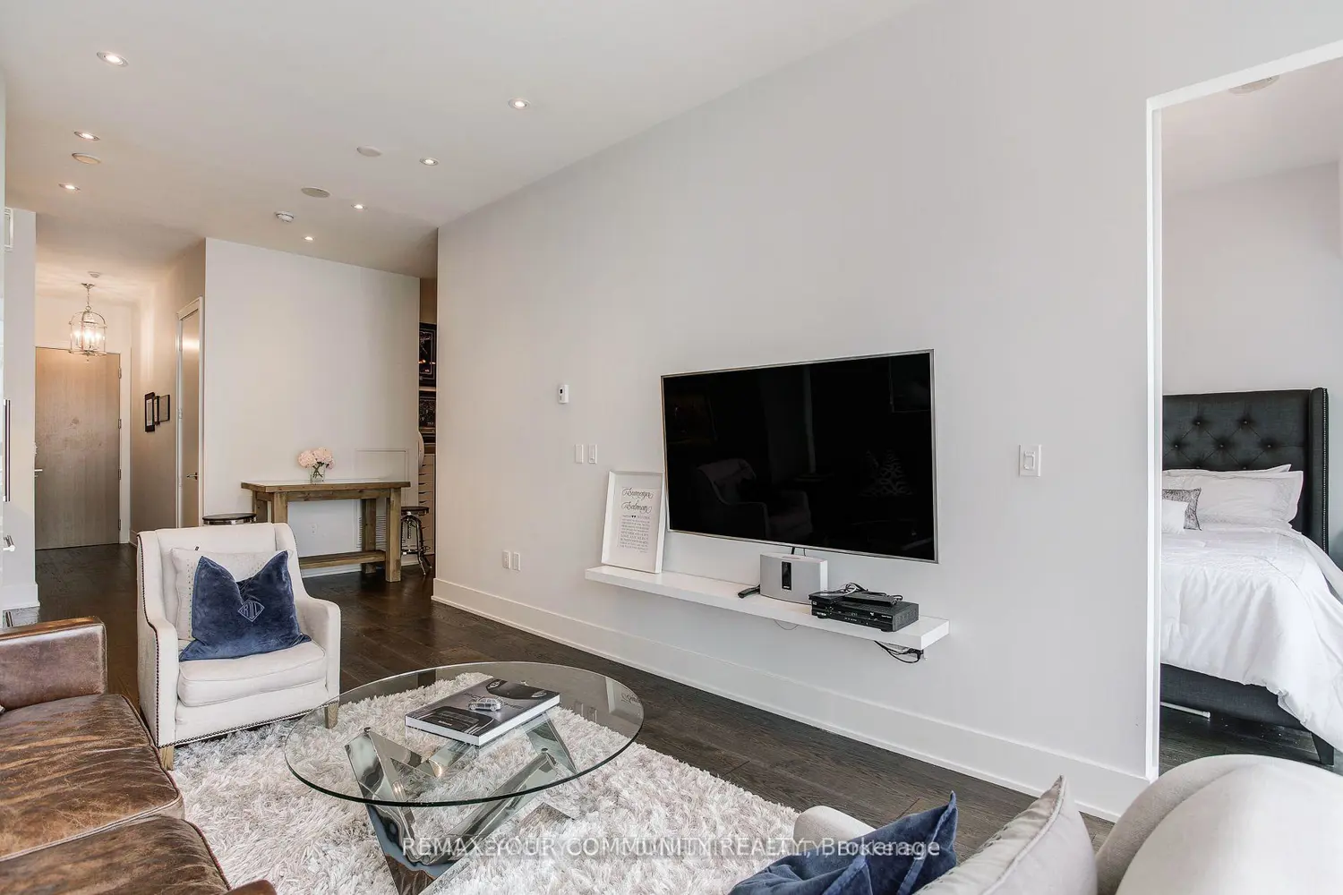 Additional image 8 of 39 Queens Quay 1109