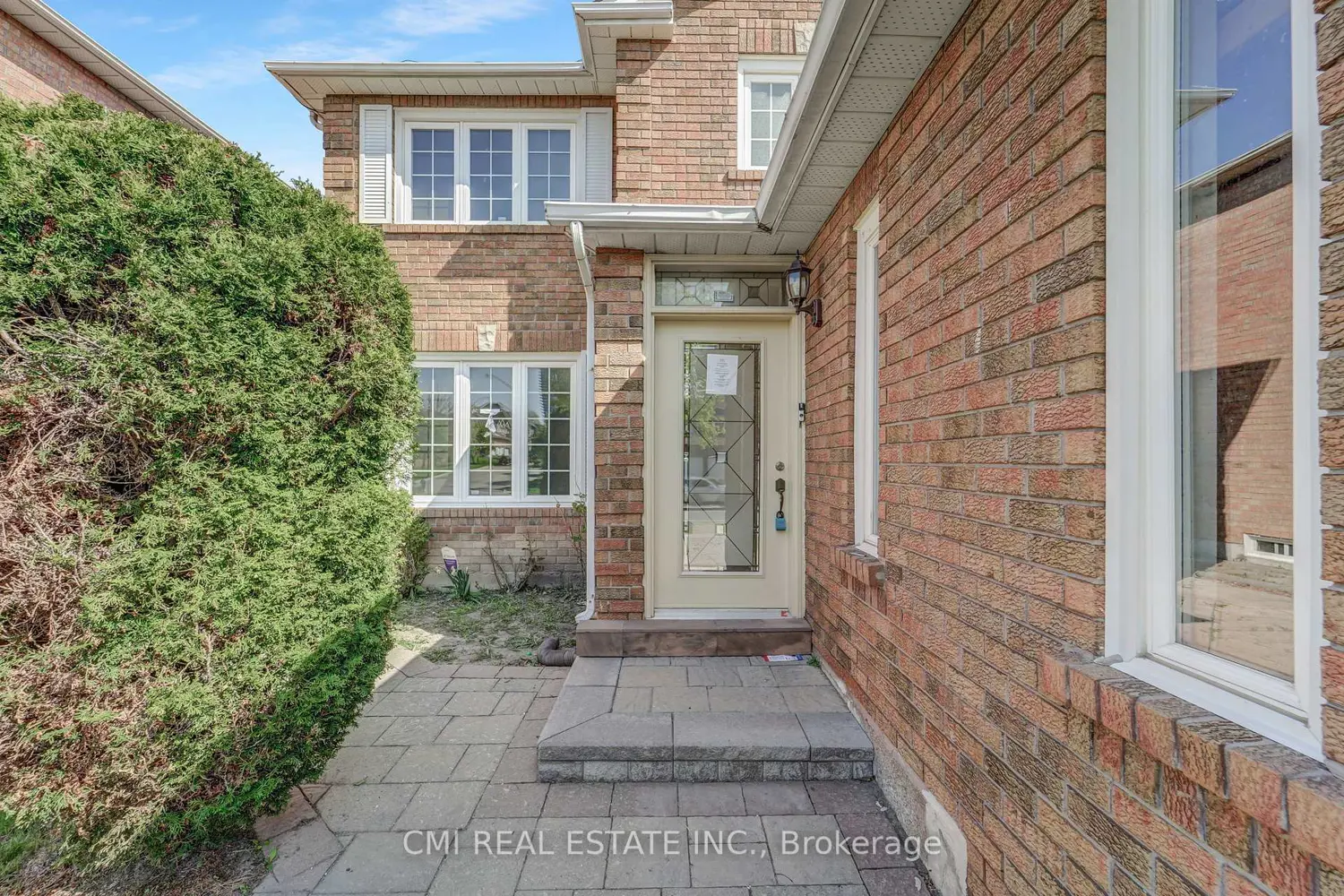109 Valleymede Drive photo 2