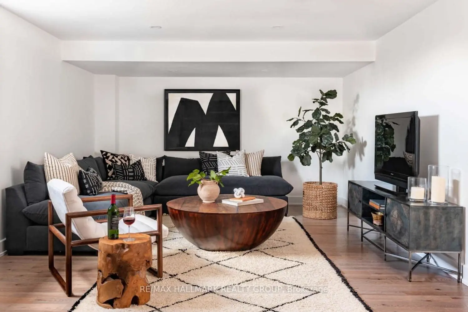 Additional image 19 of 611 Persimmon Way