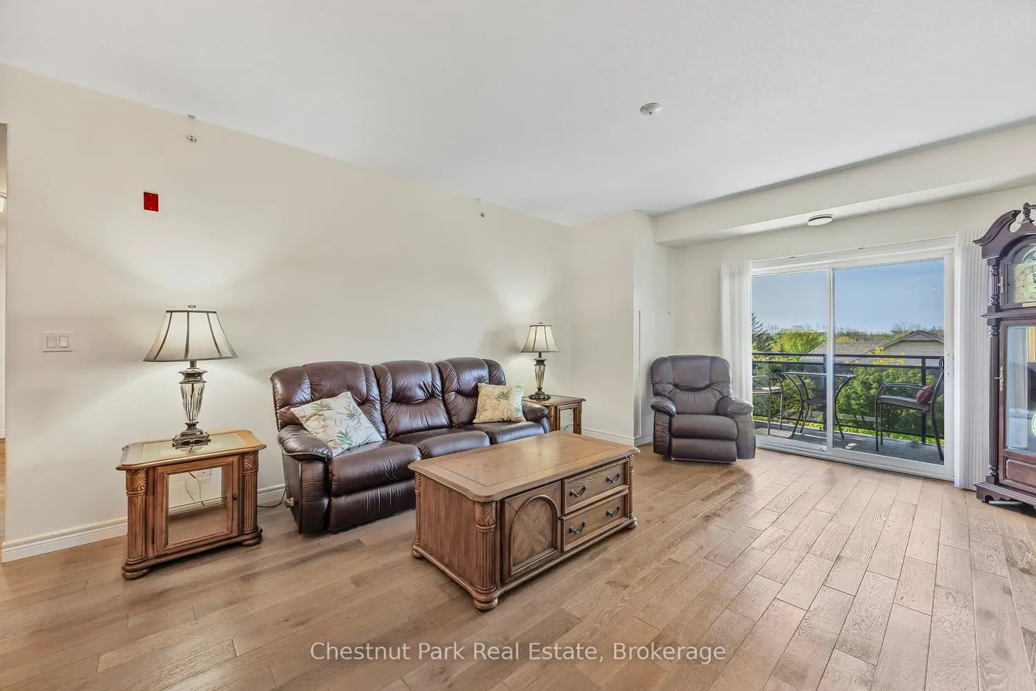 Additional image 9 of 1 Chamberlain Crescent 304