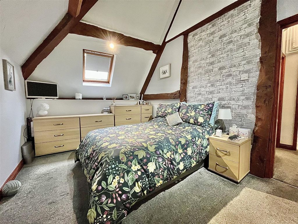 Additional image 6 of 2 bed flat for saleCopse Cross Street, Ross-On-Wye HR9
