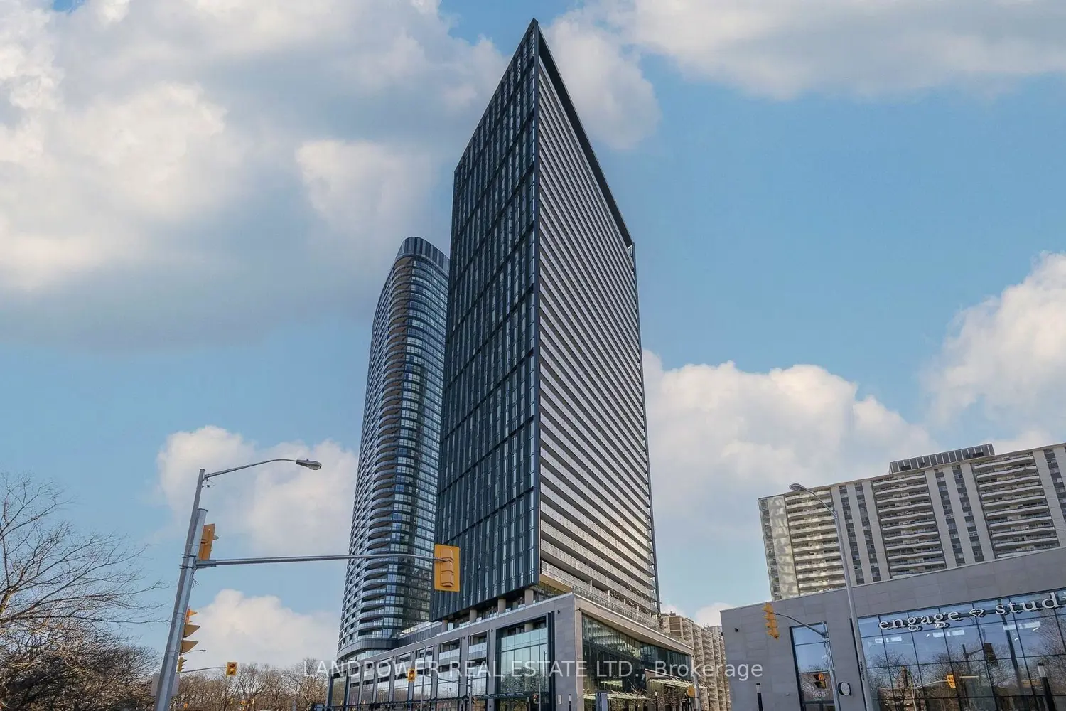 575 Bloor Street 704