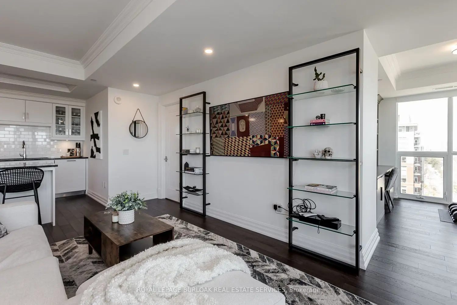 Additional image 18 of 2060 Lakeshore Road 1303