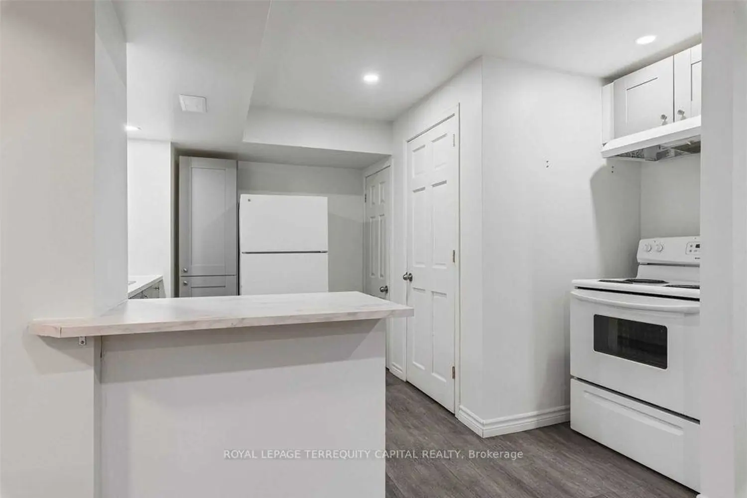 Additional image 15 of 12 Boys Street