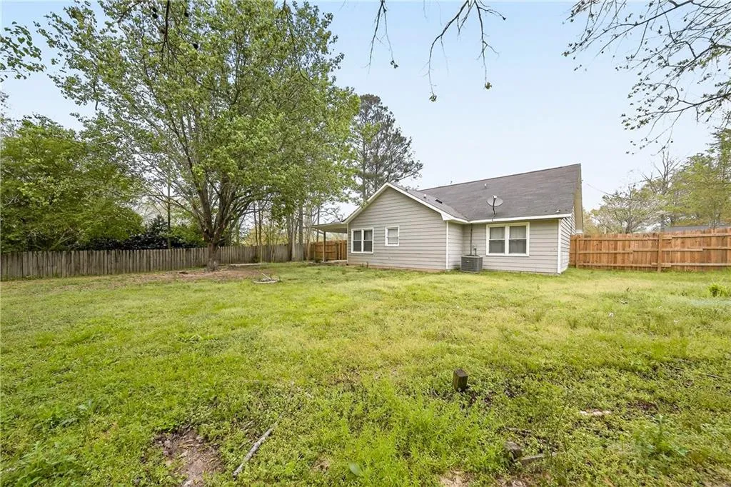 717 Lee Rd 850, Phenix City, AL 36870