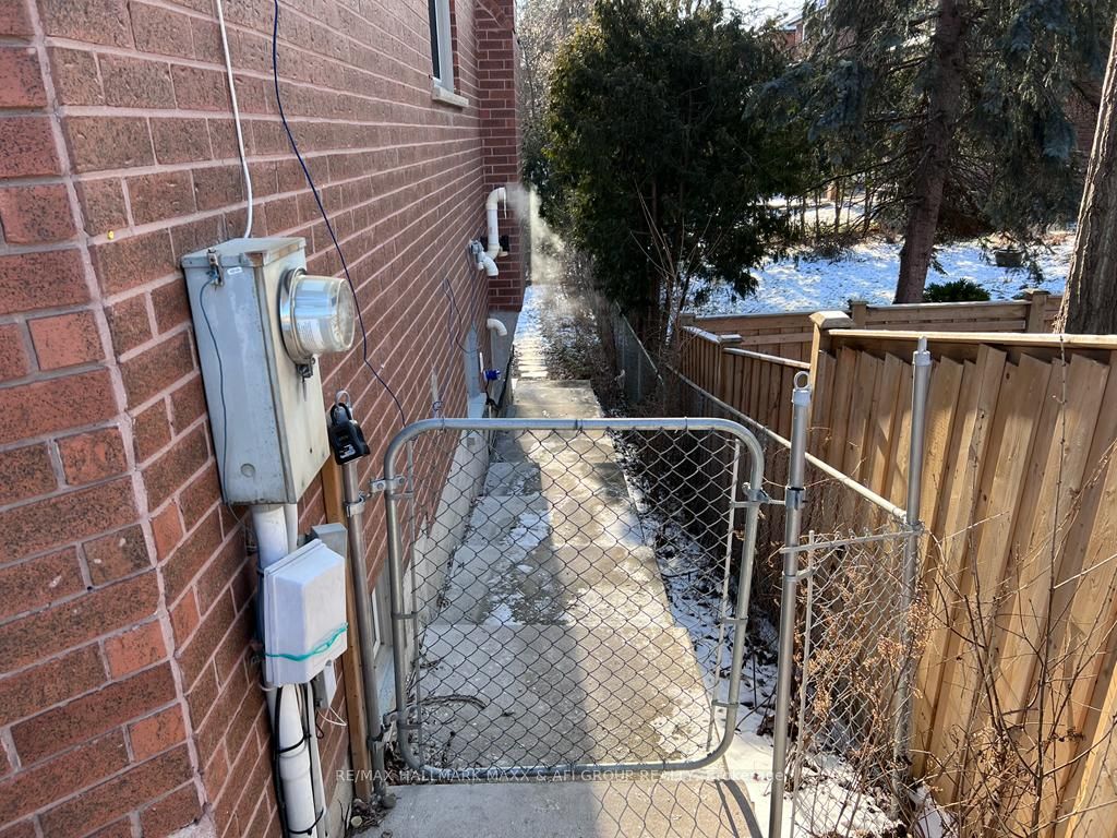 Additional image 2 of Lower-625 Carrville Road, Richmond Hill, ON, L4C 6E5