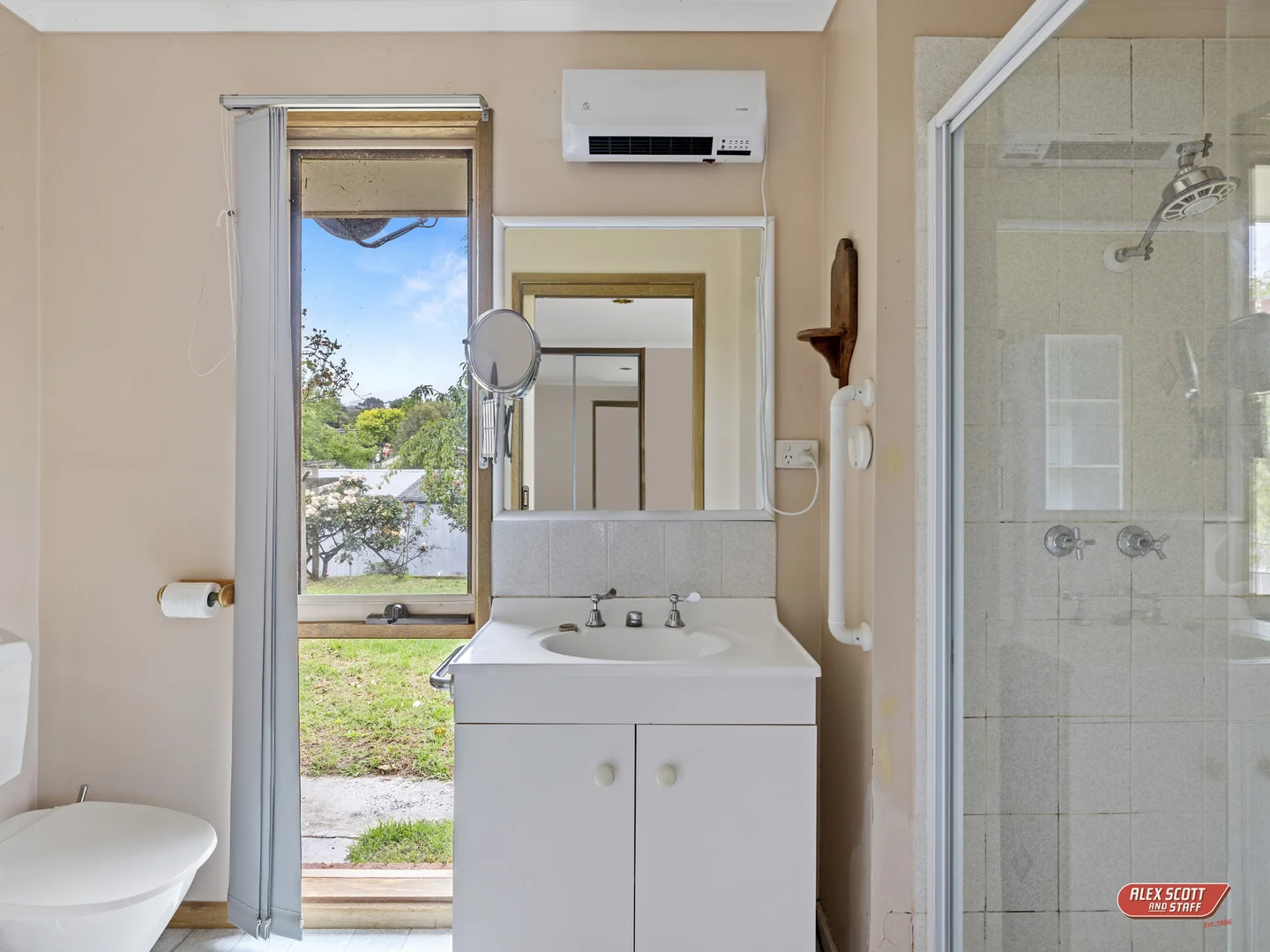 Additional image 10 of 3 Laura Grove, Leongatha VIC 3953