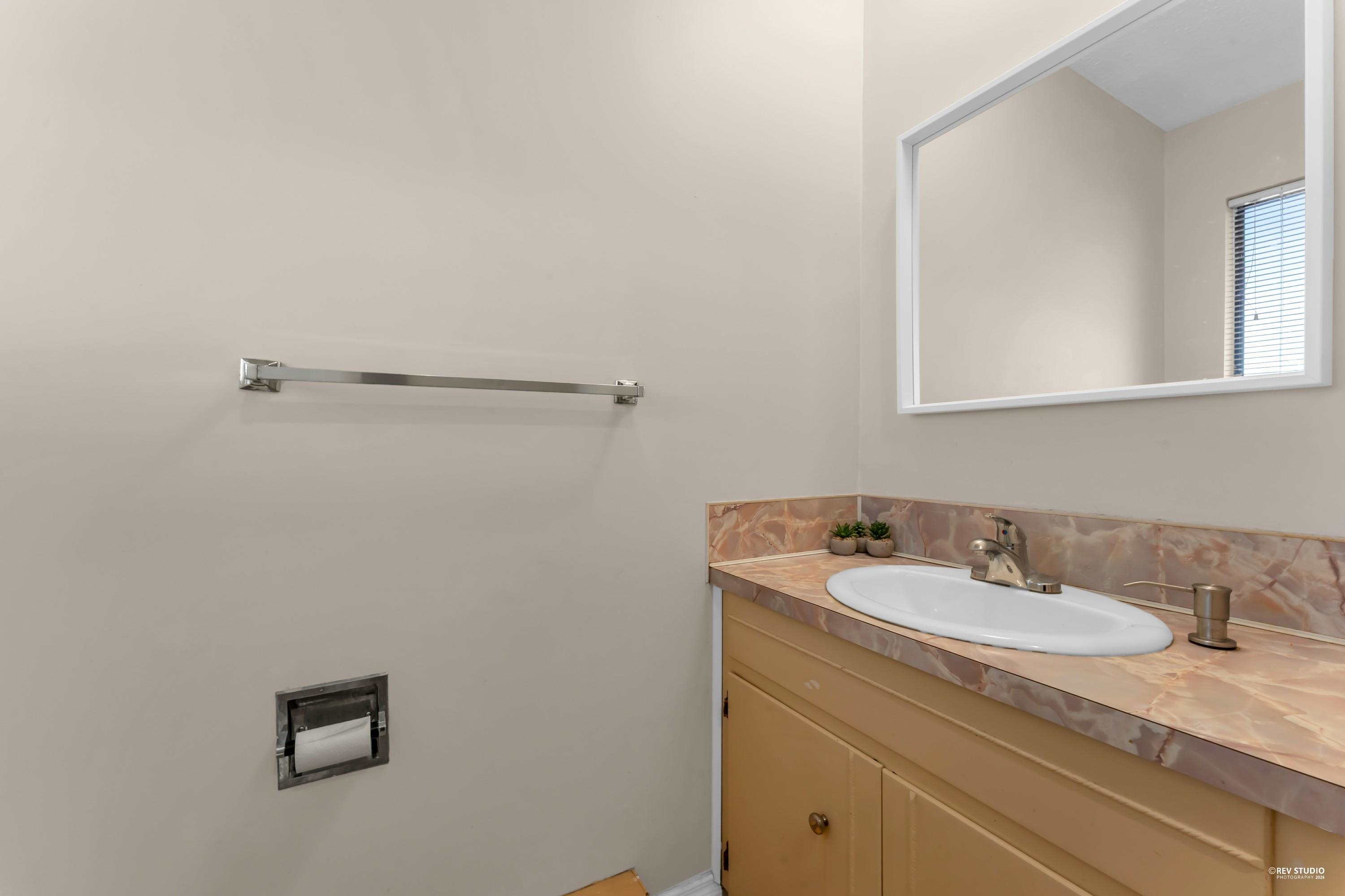 Additional image 4 of 6717 141 Street, Surrey, BC, V3W 6X2