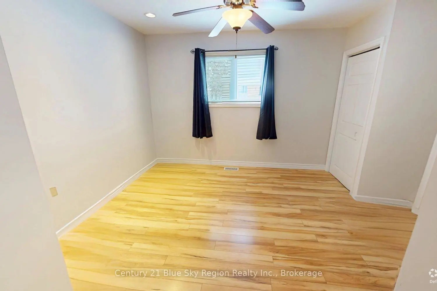 Additional image 3 of 36 Nichols Street