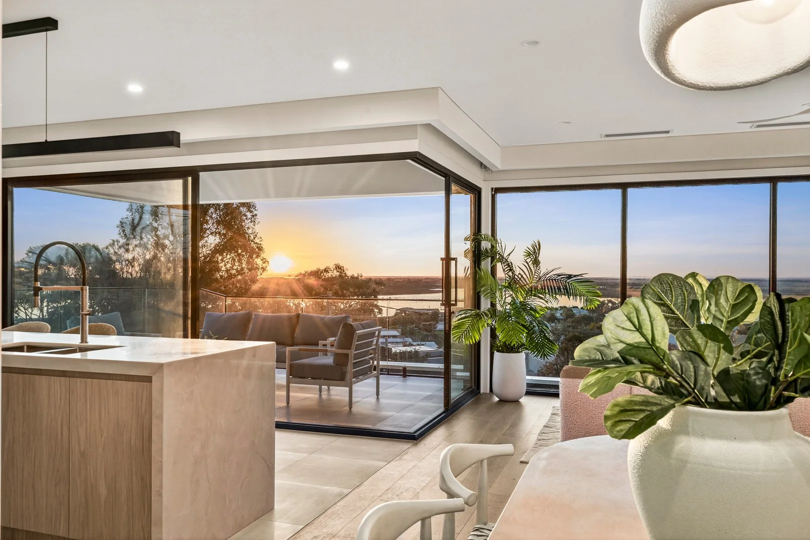 1 The Avenue, Ocean Grove VIC 3226