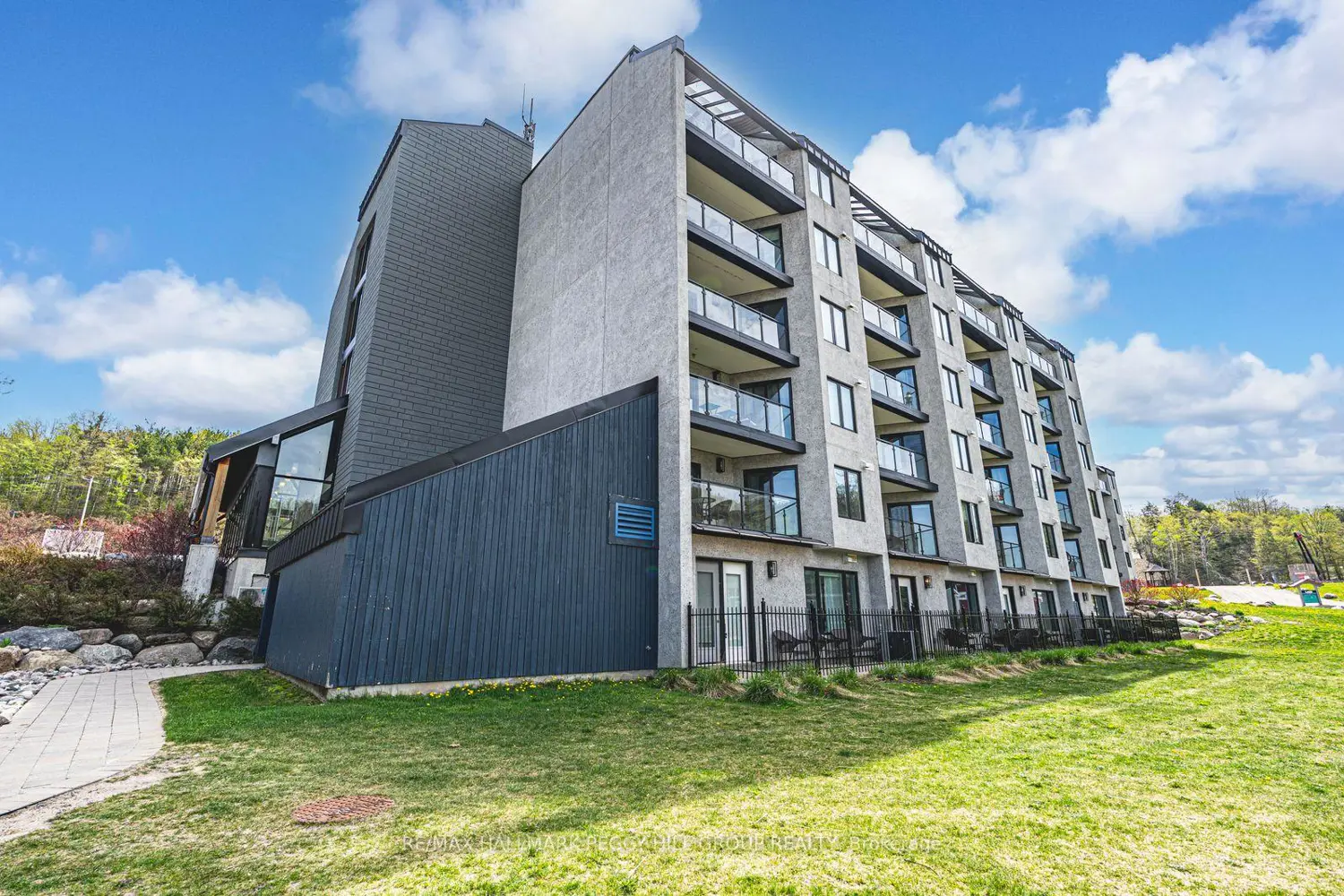 Additional image 19 of 80 Horseshoe Boulevard 503