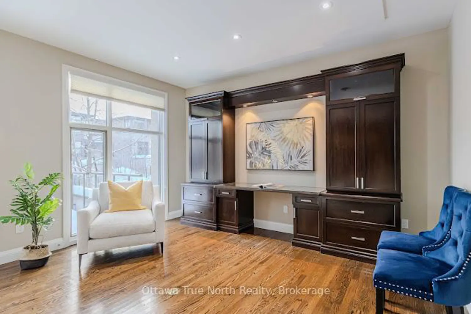 Additional image 17 of 105 Black Maple Private