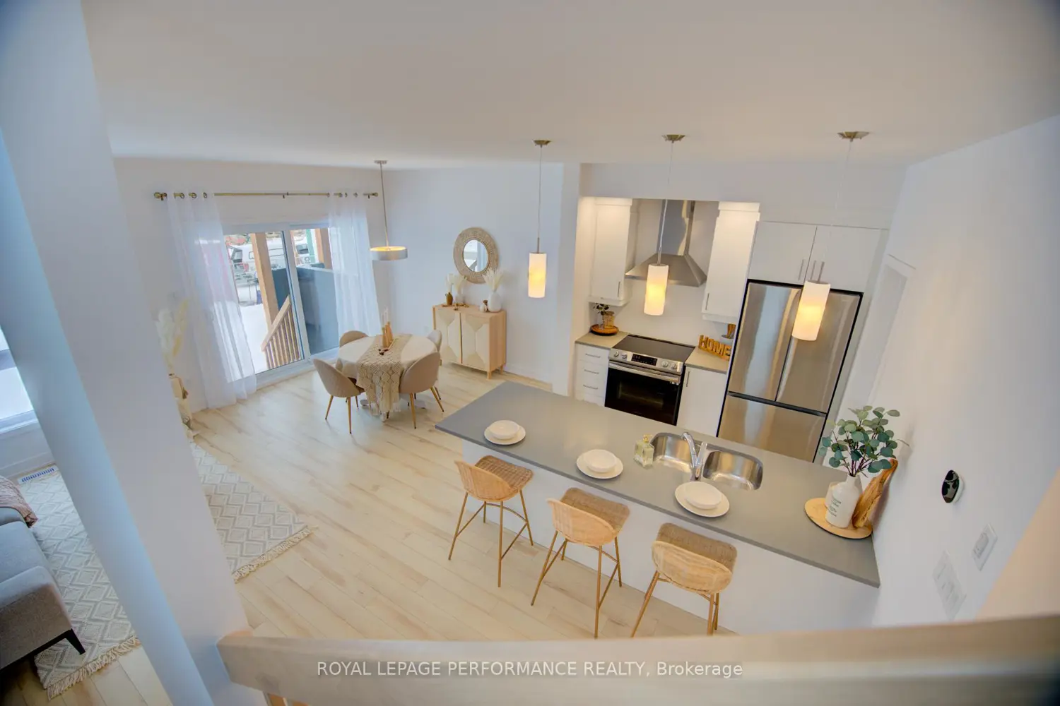 Additional image 14 of 2400 Gray Crescent