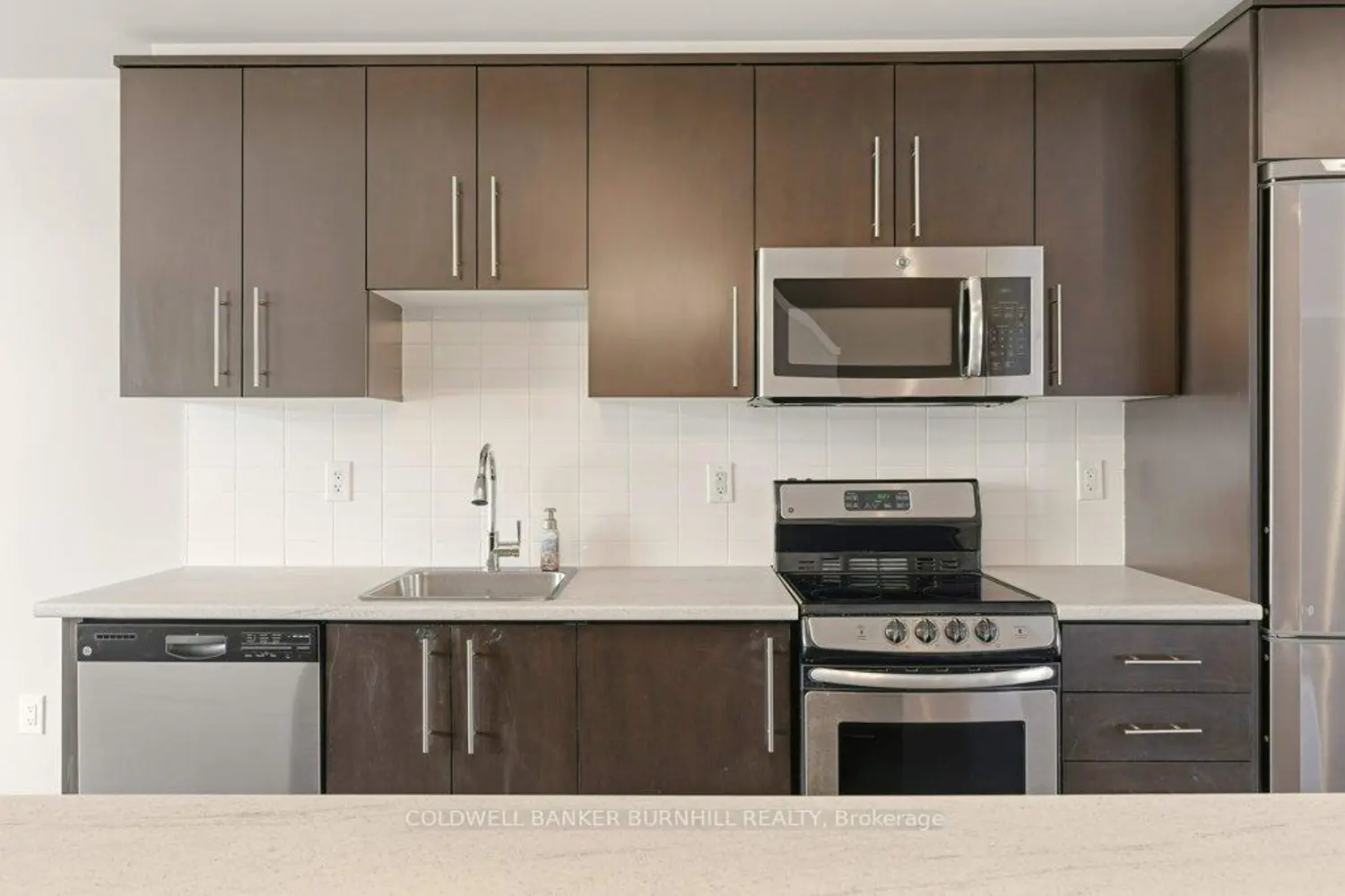 Additional image 8 of 510 North Service Road 13