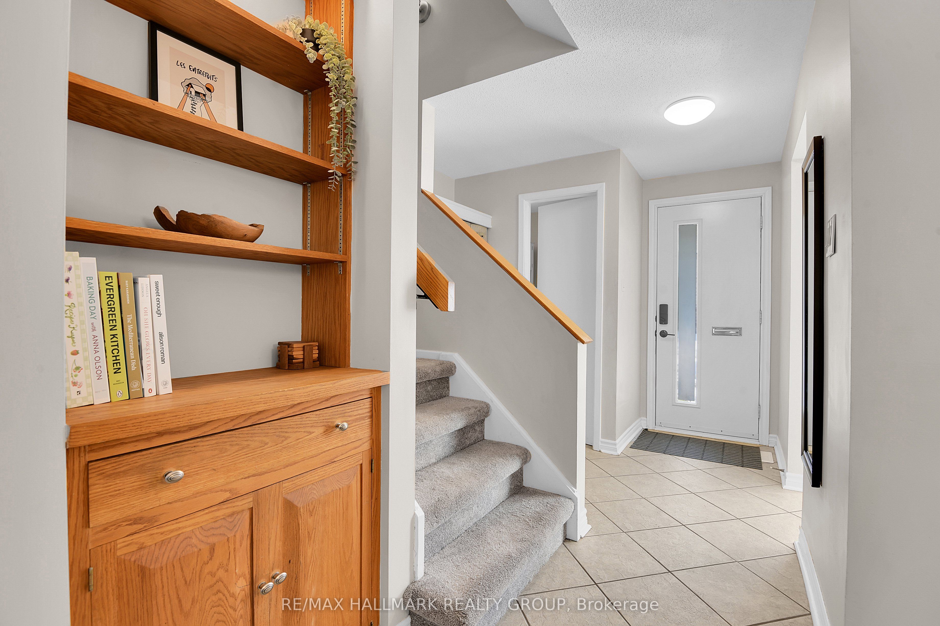 Additional image 6 of 31-2019 Stonehenge Crescent, Ottawa, ON, K1B 4N7