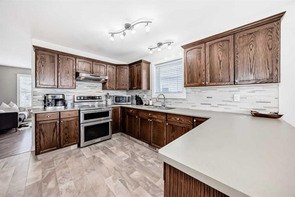 Additional image 6 of 120 Heartland Crescent, Penhold, AB, T0M 1R0