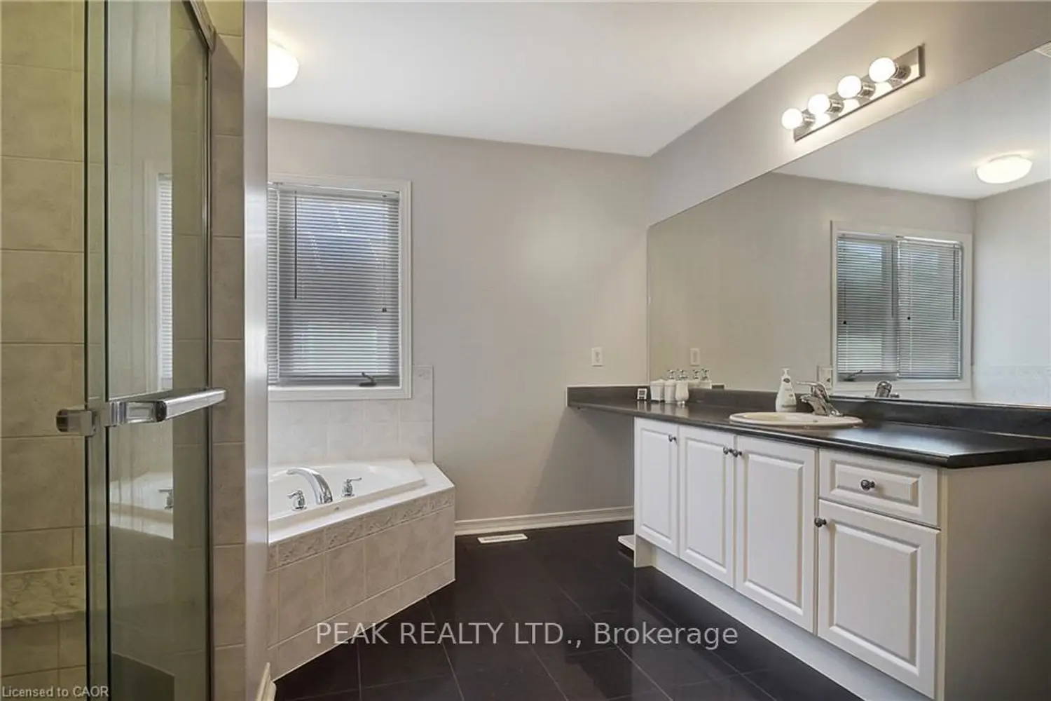 Additional image 13 of 320 Robert Ferrie Drive