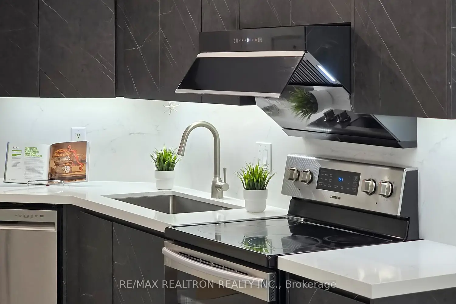 Additional image 5 of 62 Bishop Crescent