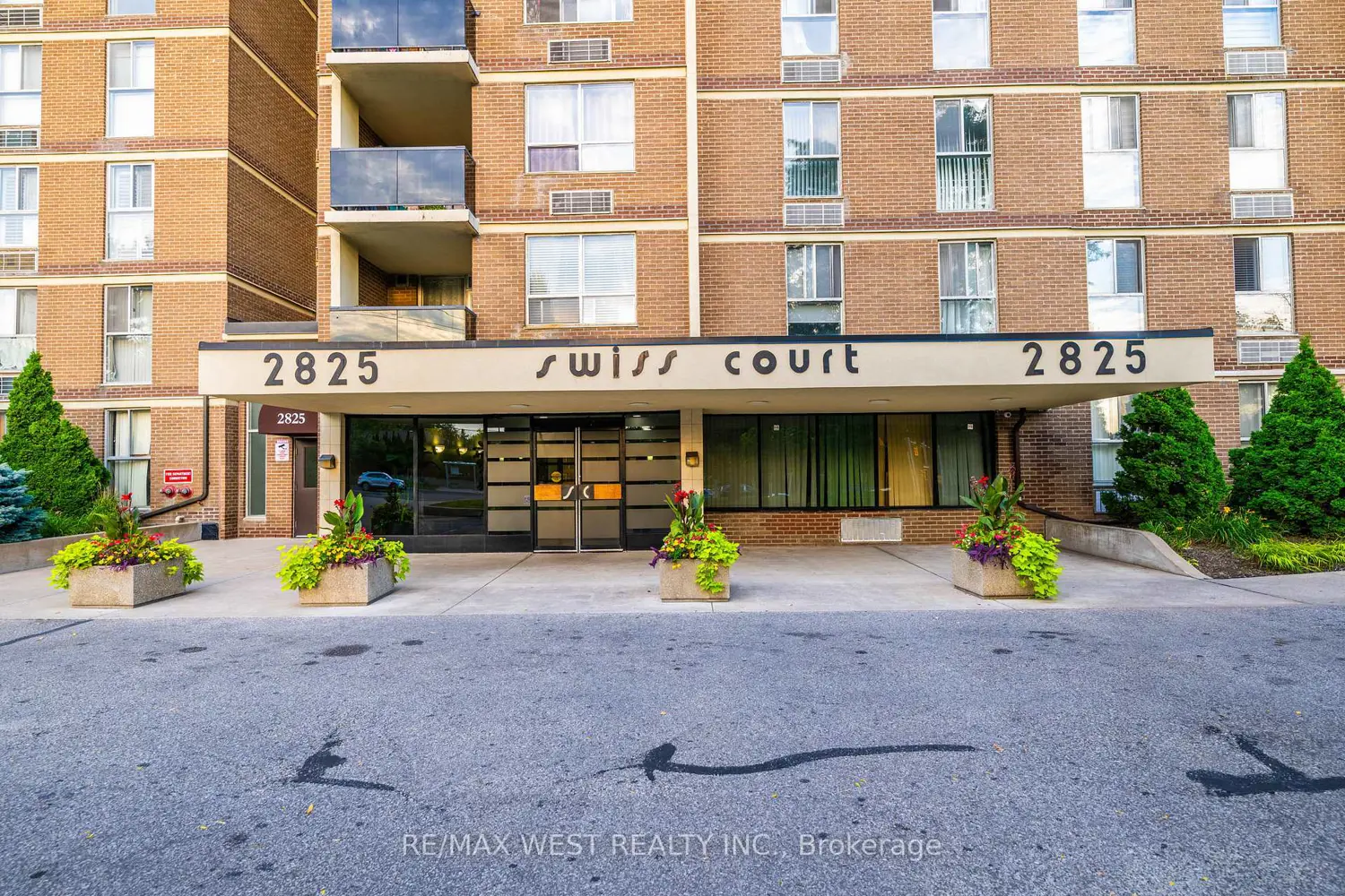 Additional image 2 of 2825 Islington Avenue