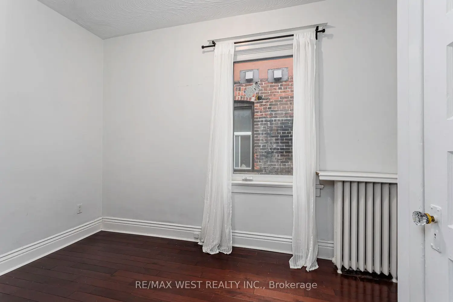 Additional image 8 of 328 High Park Avenue