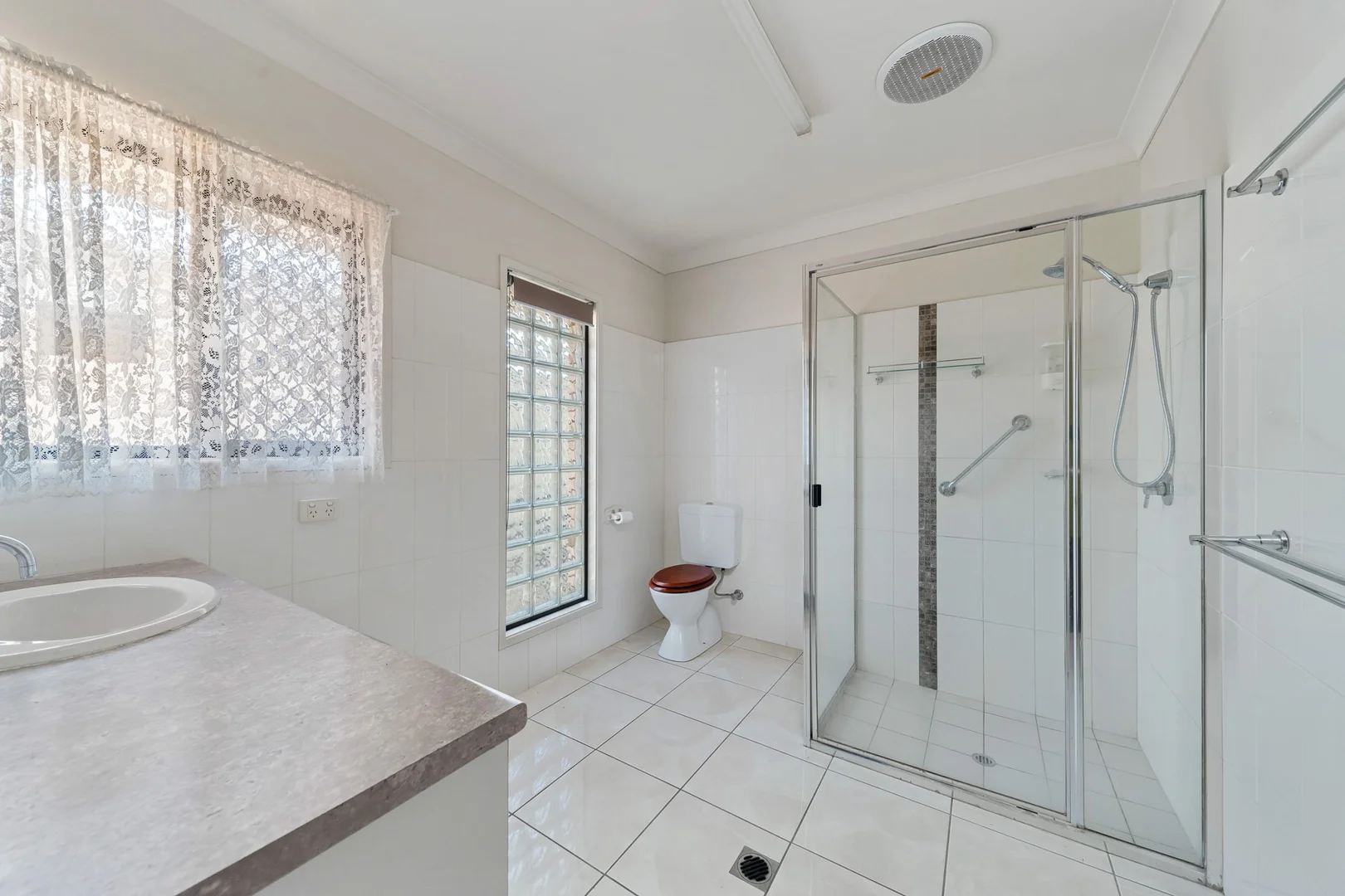 Additional image 15 of 3 Mooney Crescent, Emerald QLD 4720