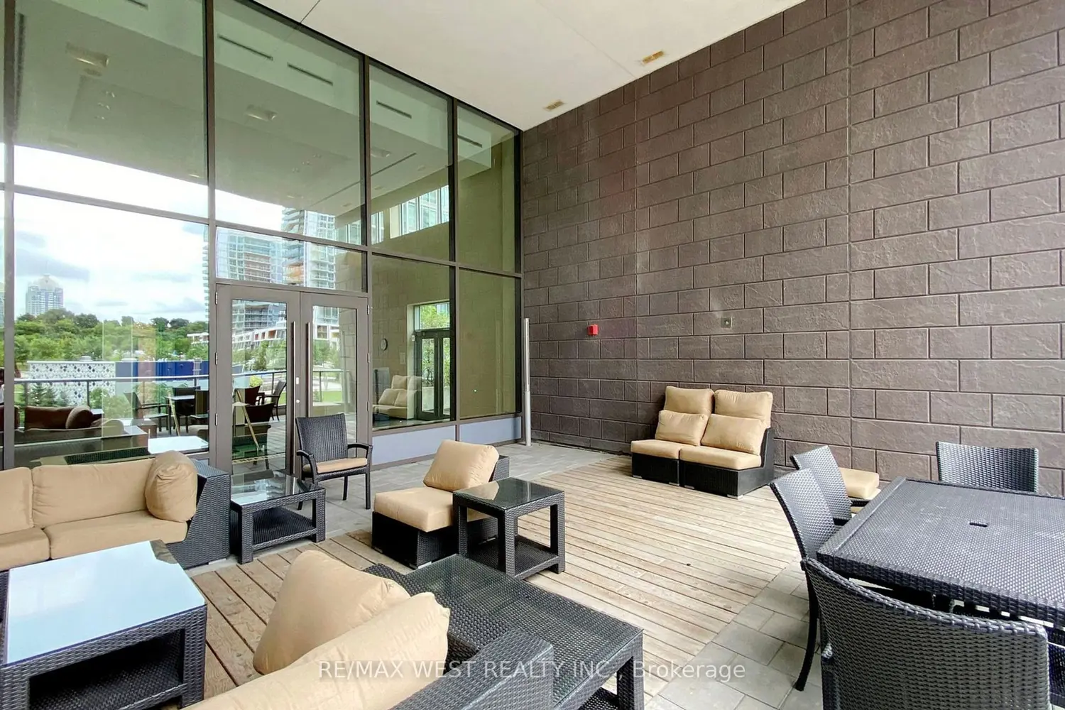 Additional image 18 of 121 Mcmahon Drive 3517