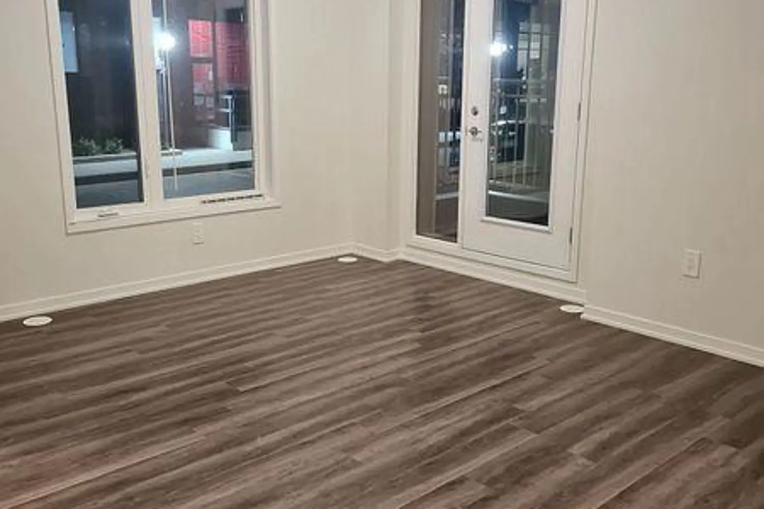 Additional image 5 of 11 Honeycrisp Crescent 23