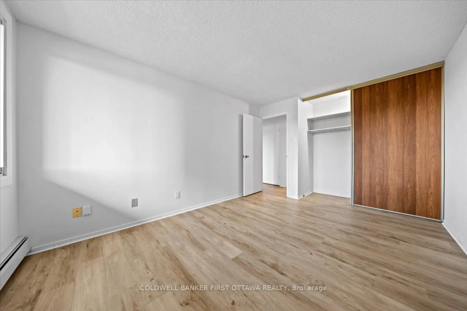 Additional image 9 of 1171 Ambleside Drive 808