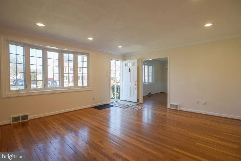 Additional image 3 of 224 Waverly Road, Talleyville, DE 19803