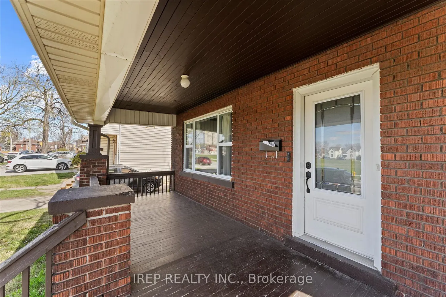 Additional image 3 of 394 Crawford Avenue