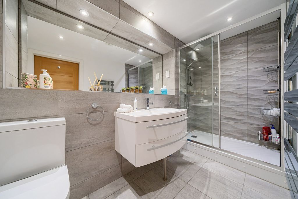 Additional image 18 of 3 bed flat for saleGreyfriars Avenue, Hereford HR4