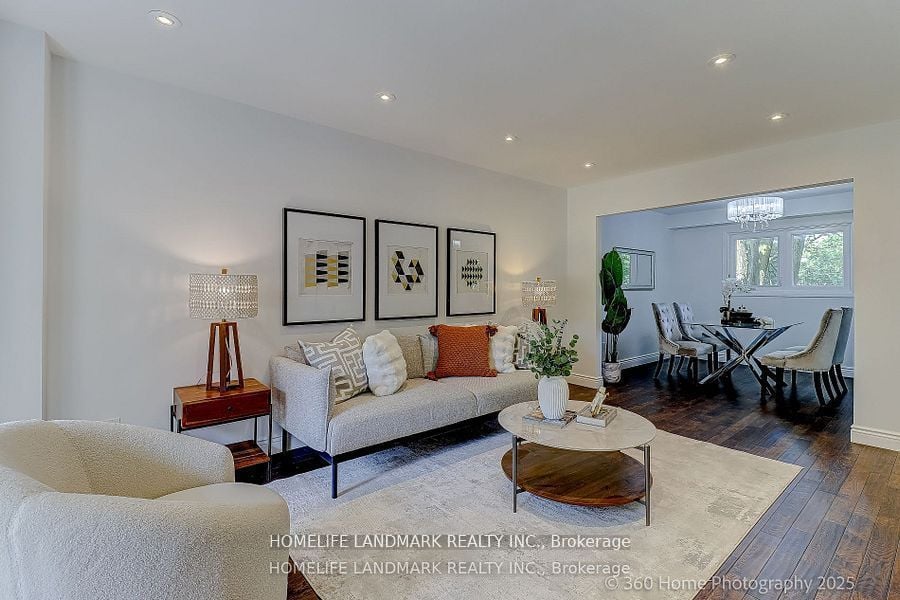 30 Misty Moor Drive, Richmond Hill, ON, L4C 6R1