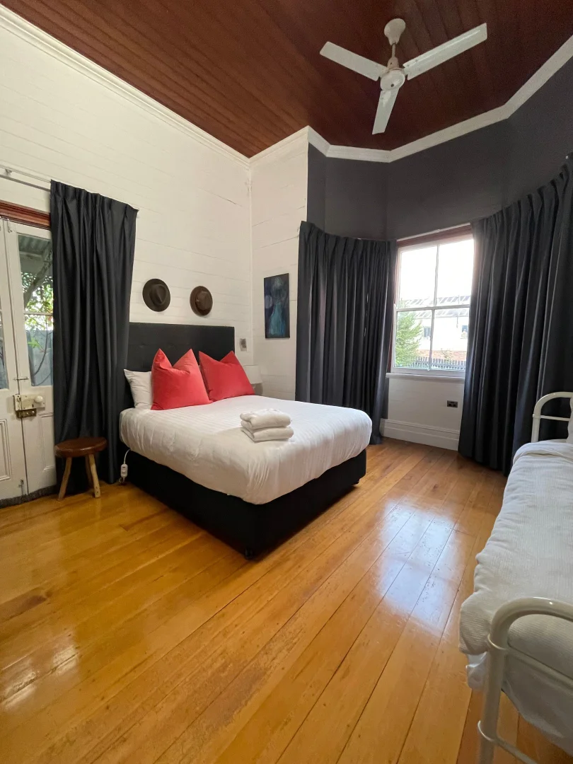 Additional image 8 of 100 MOLESWORTH STREET, Tenterfield NSW 2372