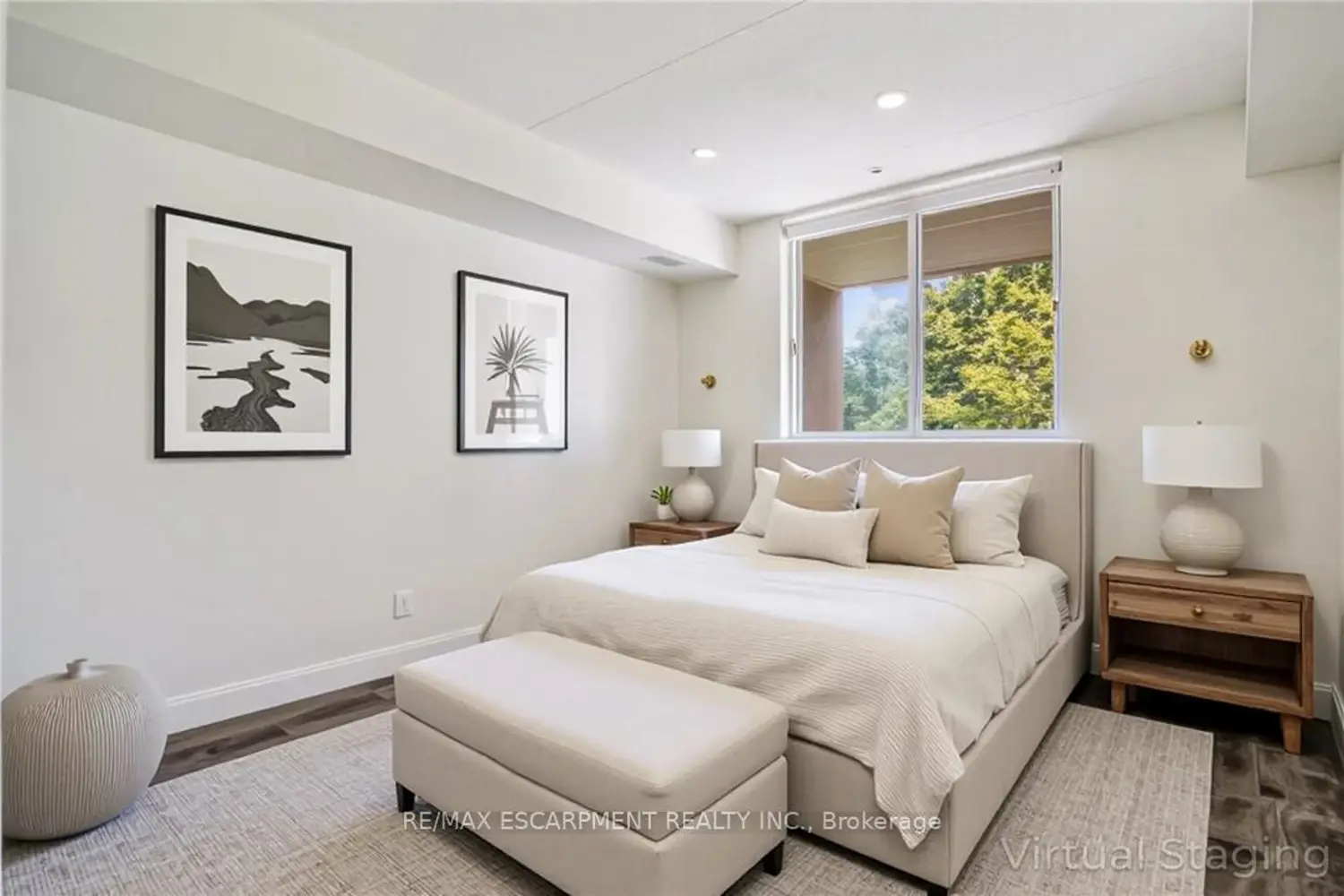 Additional image 4 of 3499 Upper Middle Road #211