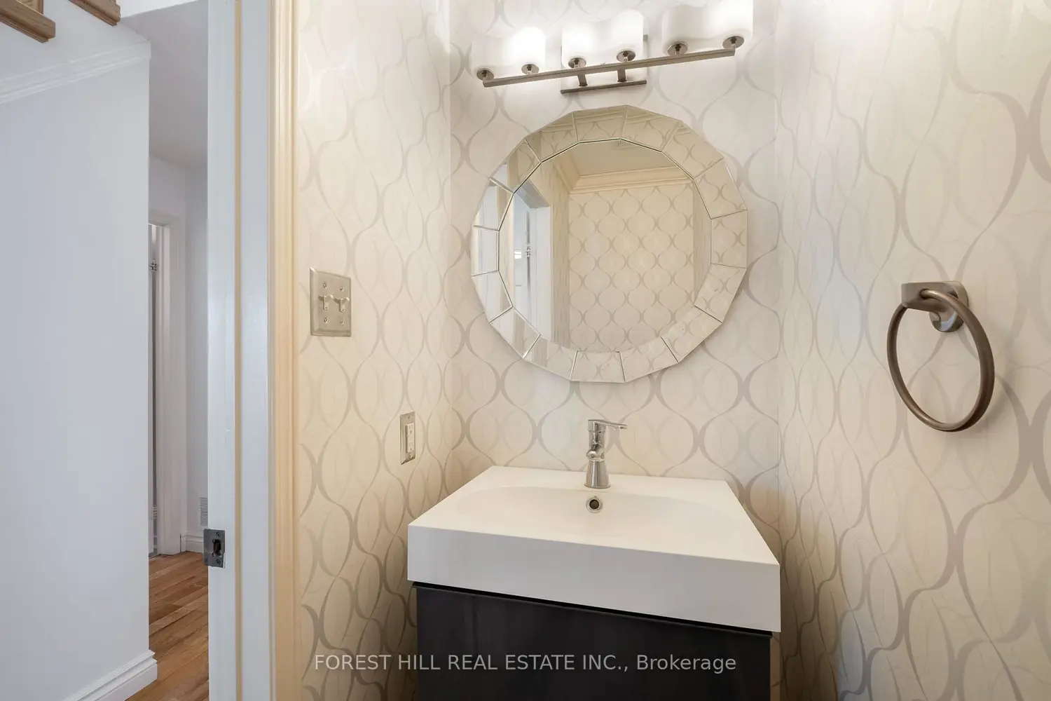 Additional image 8 of 427 Mathews Court