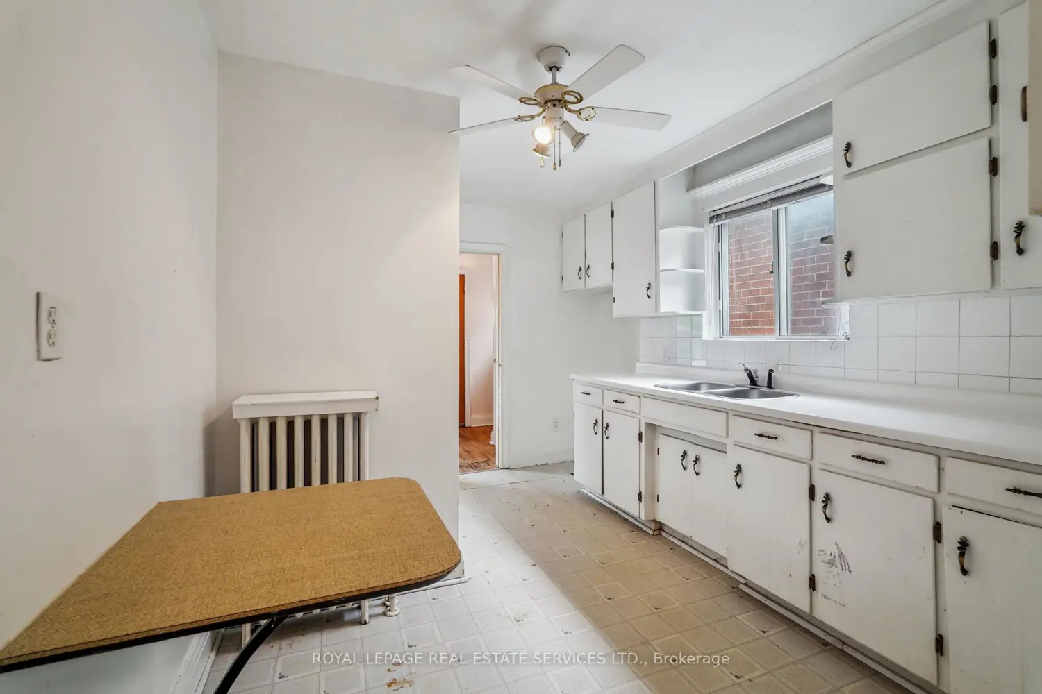 Additional image 8 of 326 Lawrence Avenue