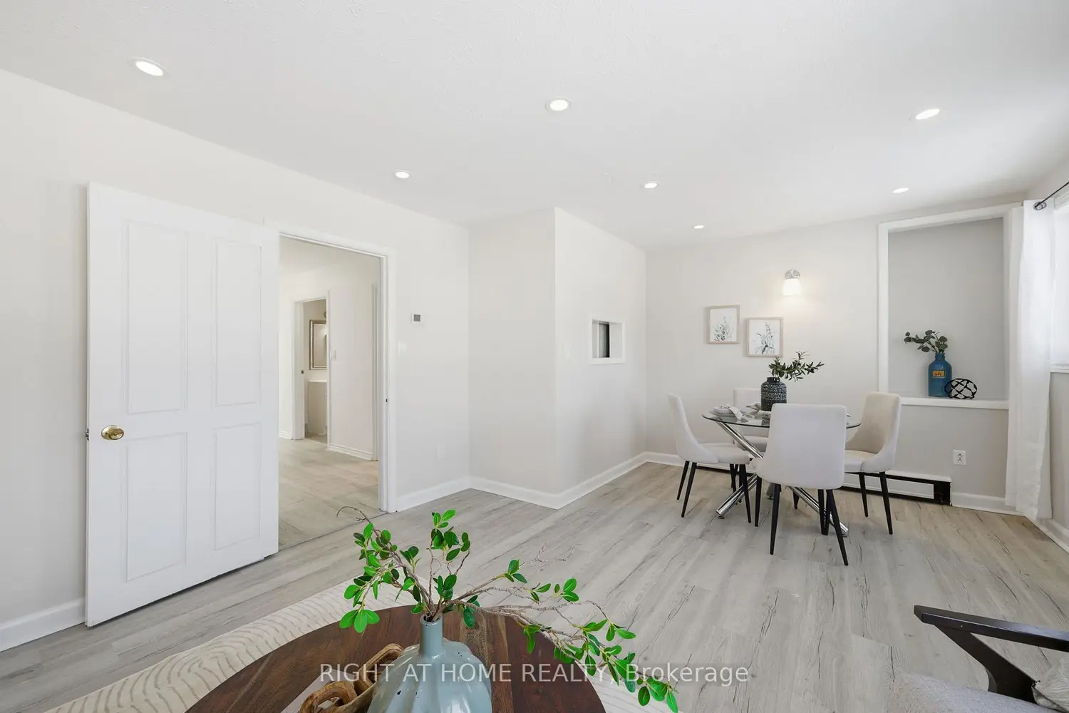 Additional image 5 of 708 Carnegie Avenue