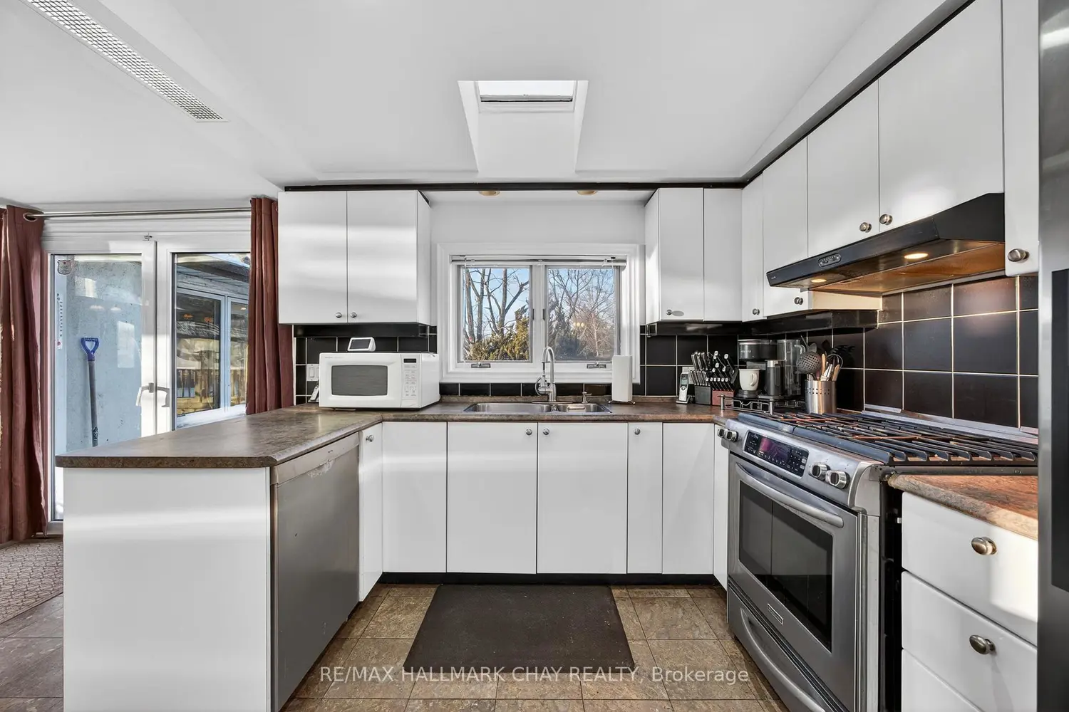 Additional image 8 of 1976 River Road