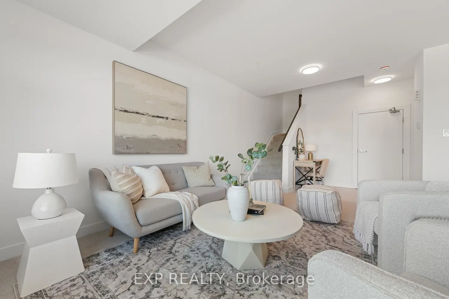 Additional image 6 of 1005 Silhouette Private